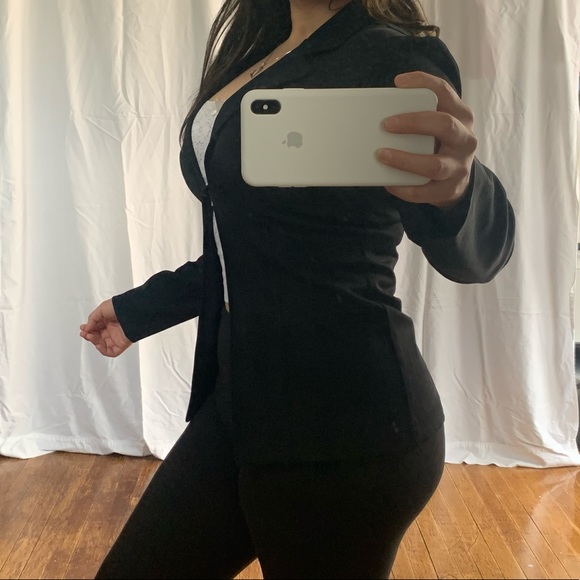 Blazer - Picture 2 of 3